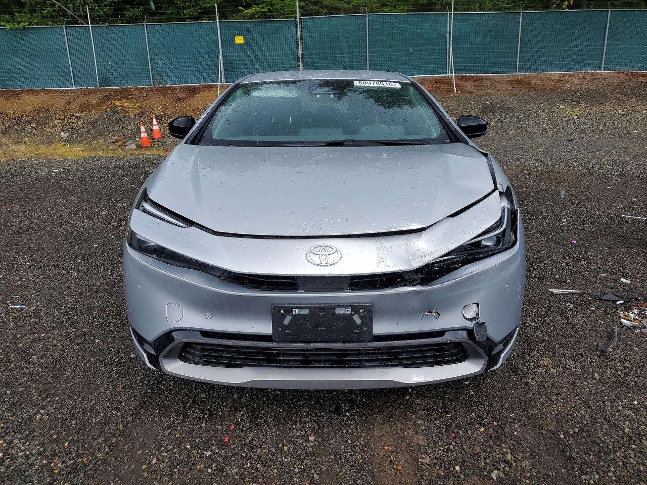 2026 TOYOTA PRIUS XLE — снимка 5