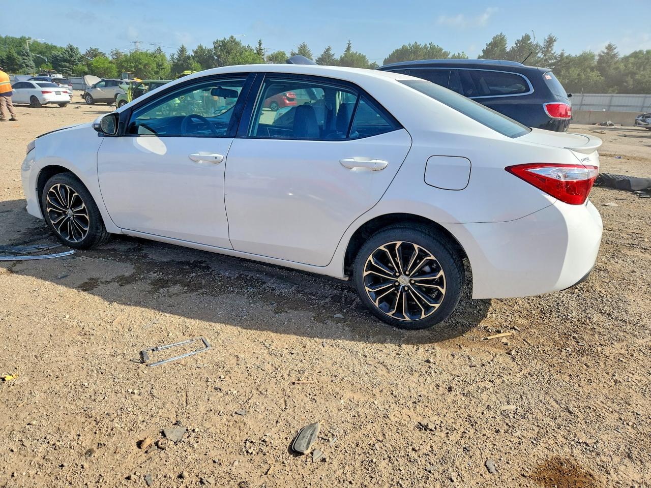 2015 TOYOTA COROLLA S PLUS — снимка 2