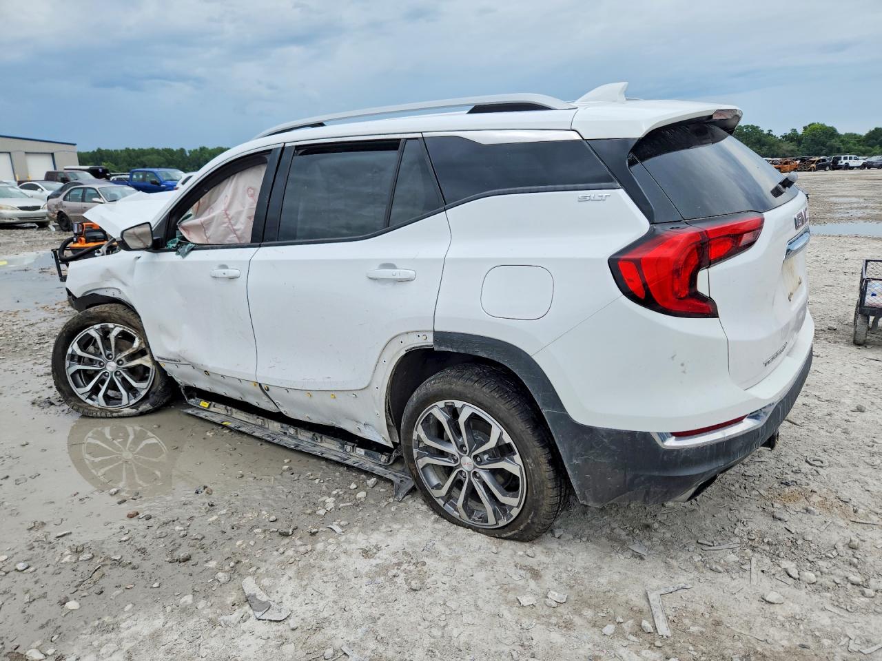 2018 GMC TERRAIN SLT — снимка 2