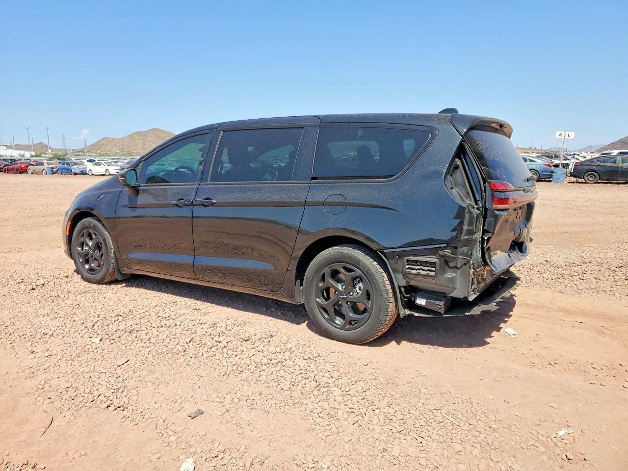 2022 CHRYSLER PACIFICA HYBRID LIMITED — снимка 2