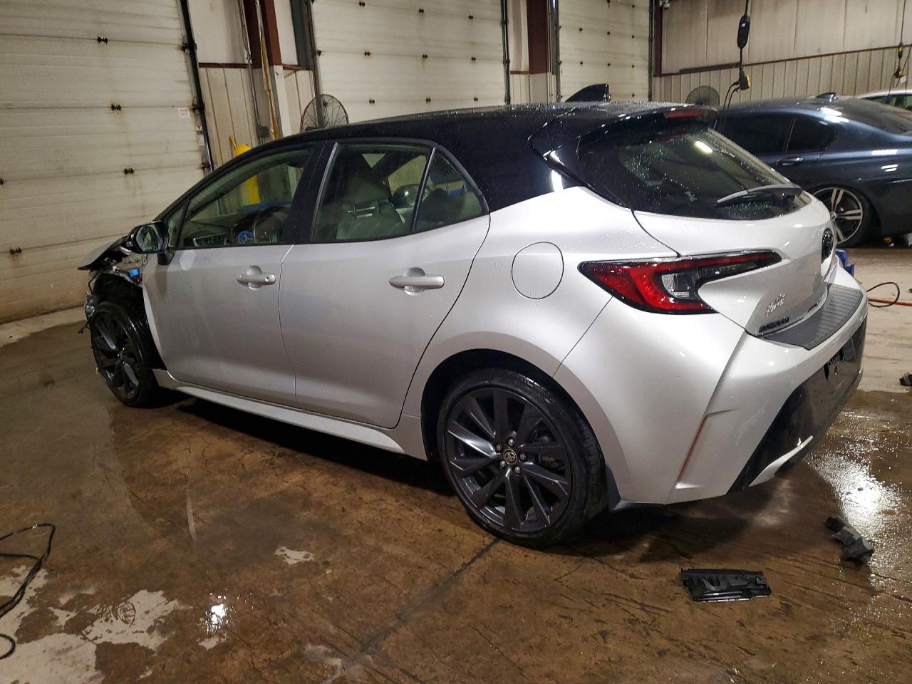2023 TOYOTA COROLLA XSE — снимка 2