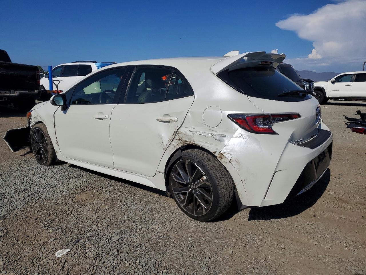 2019 TOYOTA COROLLA HATCHBACK XSE — снимка 2