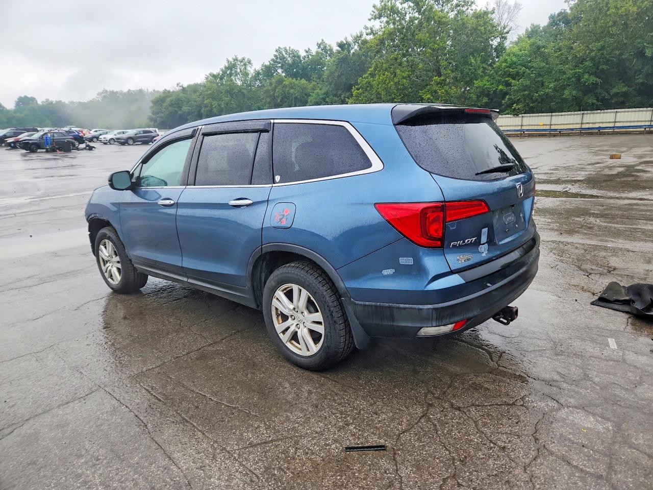 2016 HONDA PILOT LX — снимка 2