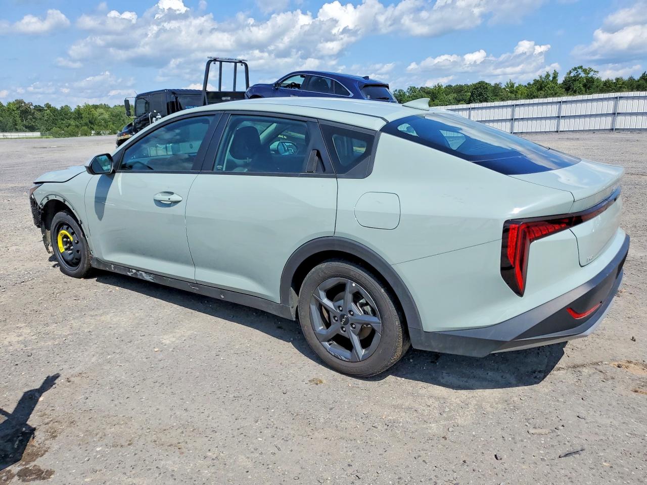 2025 KIA K4 LXS — снимка 2