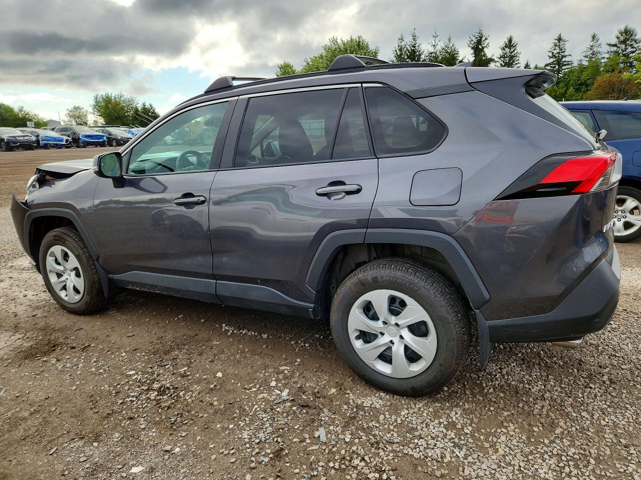 2020 TOYOTA RAV4 LE — снимка 2
