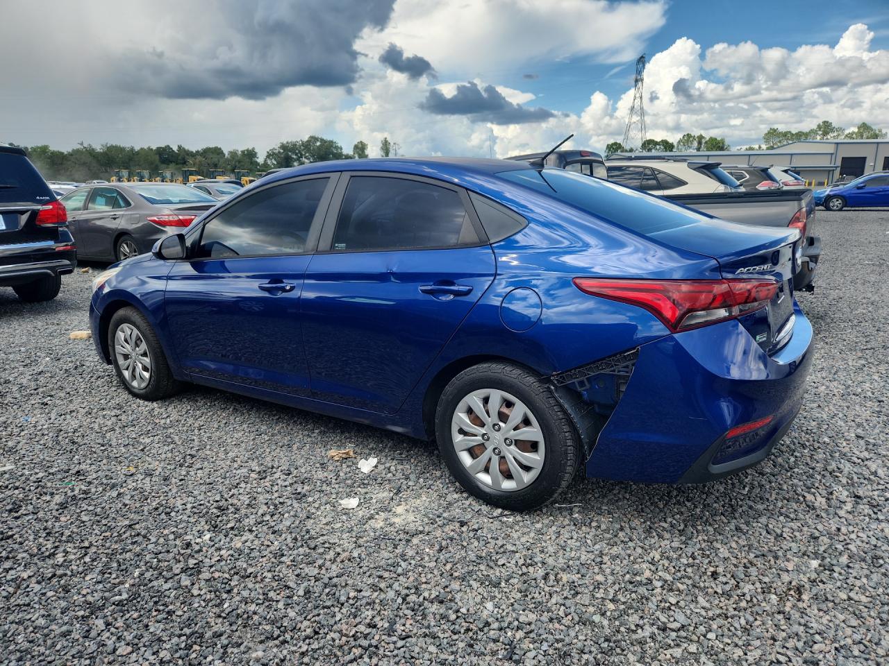 2019 HYUNDAI ACCENT SE — снимка 2