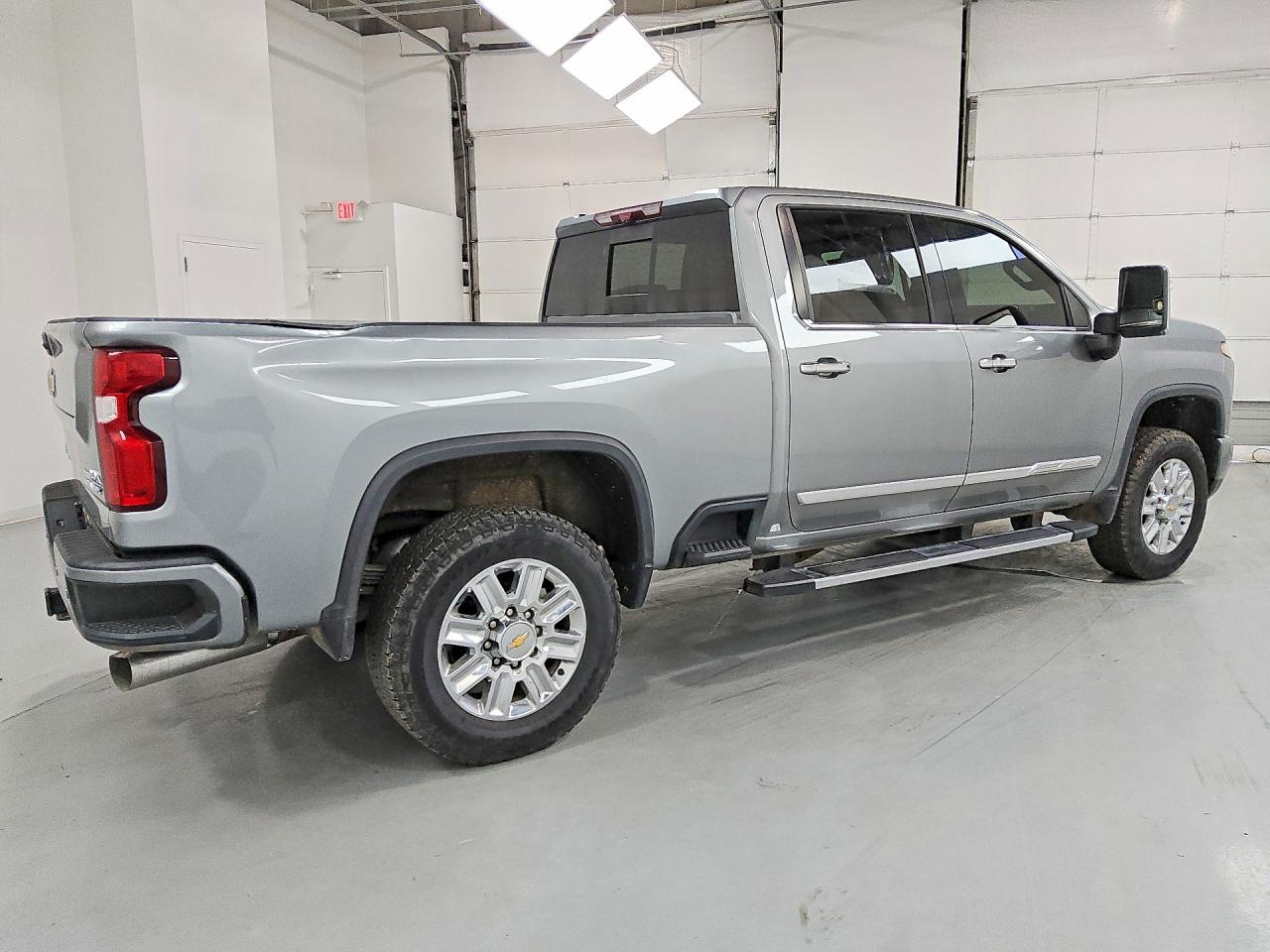 2024 CHEVROLET SILVERADO K2500 HIGH COUNTRY — снимка 3