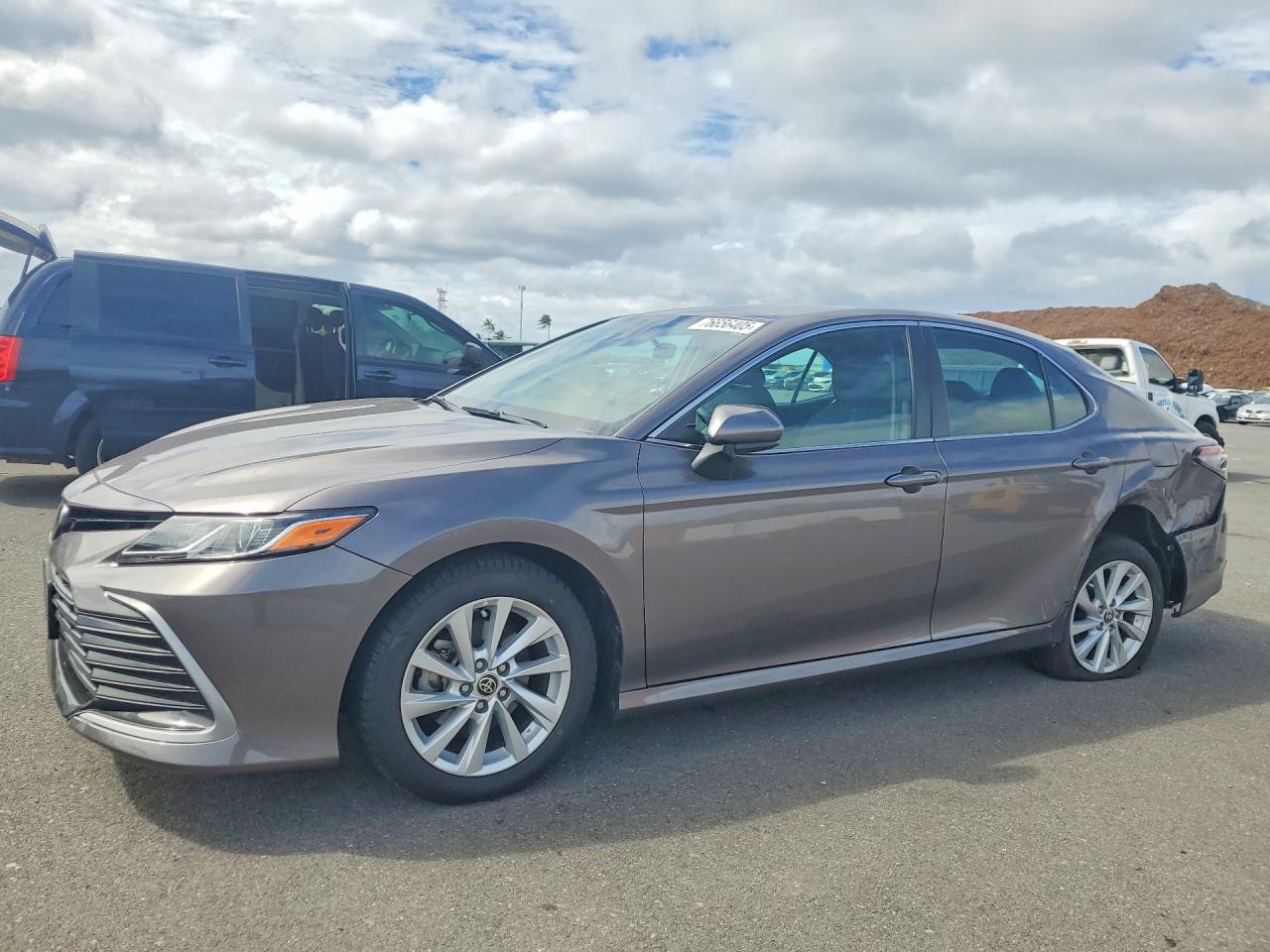 2022 TOYOTA CAMRY LE