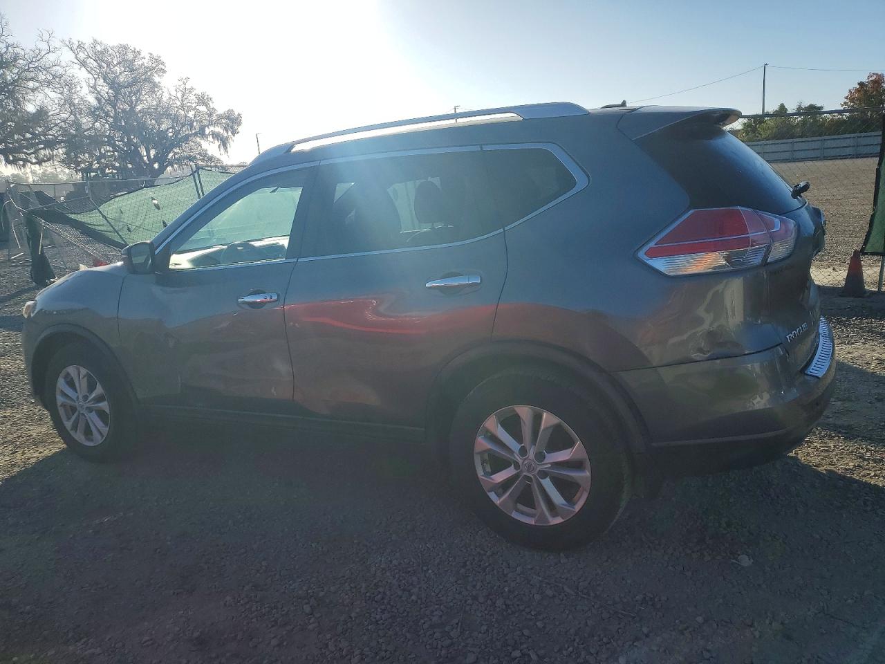 2015 NISSAN ROGUE SV — снимка 2