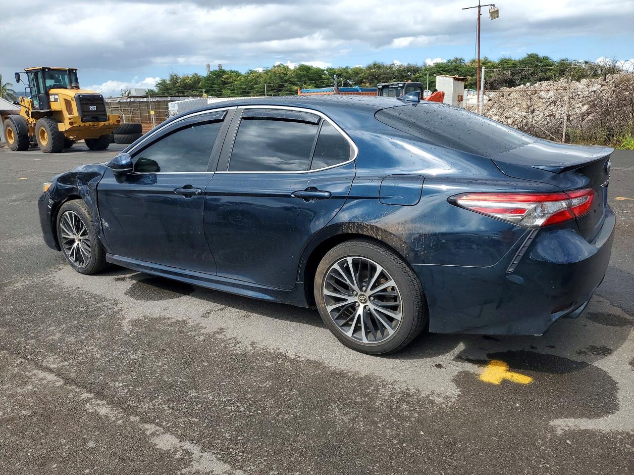2019 TOYOTA CAMRY SE — снимка 2