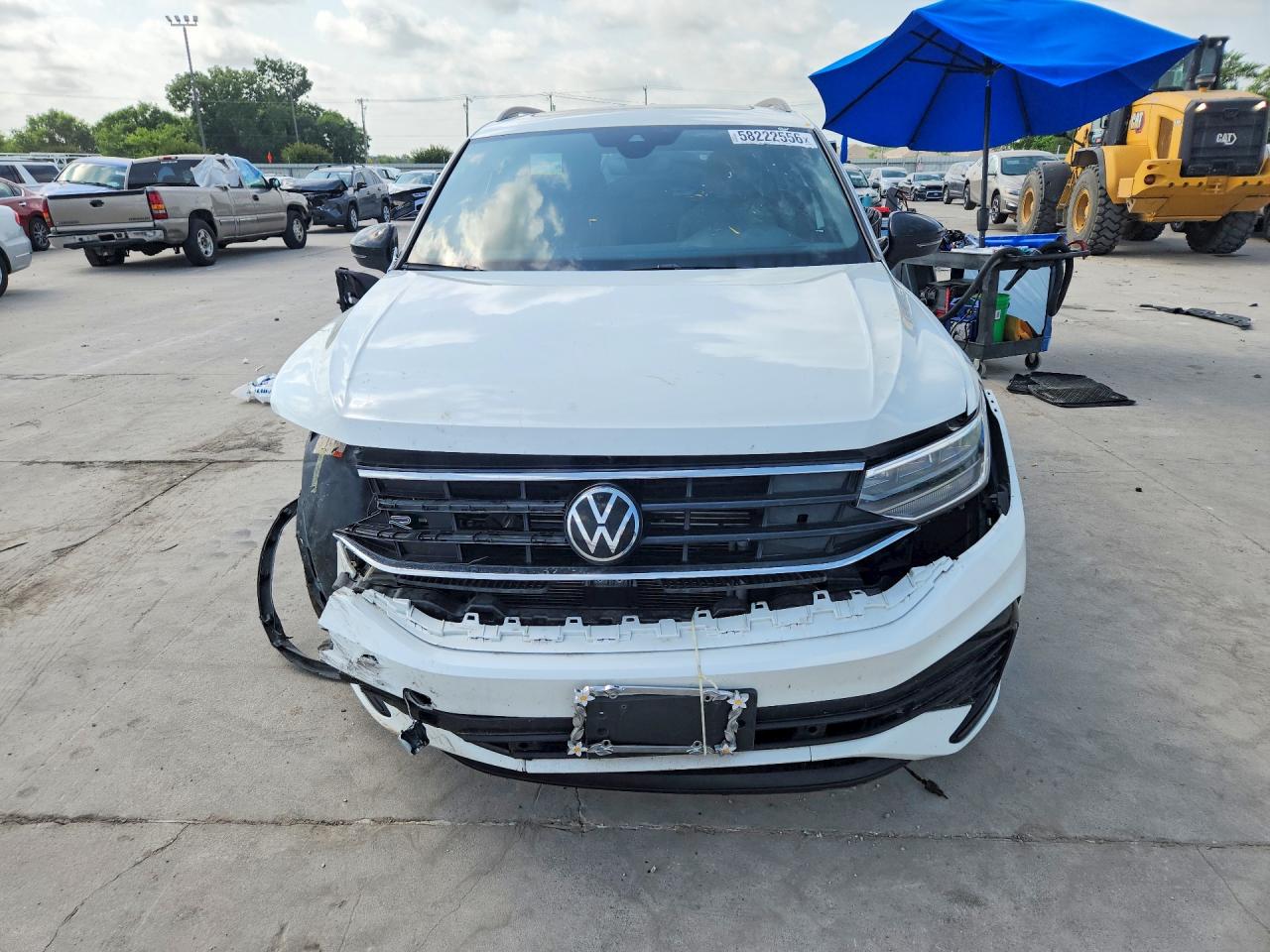 2023 VOLKSWAGEN TIGUAN SE R-LINE BLACK — снимка 5