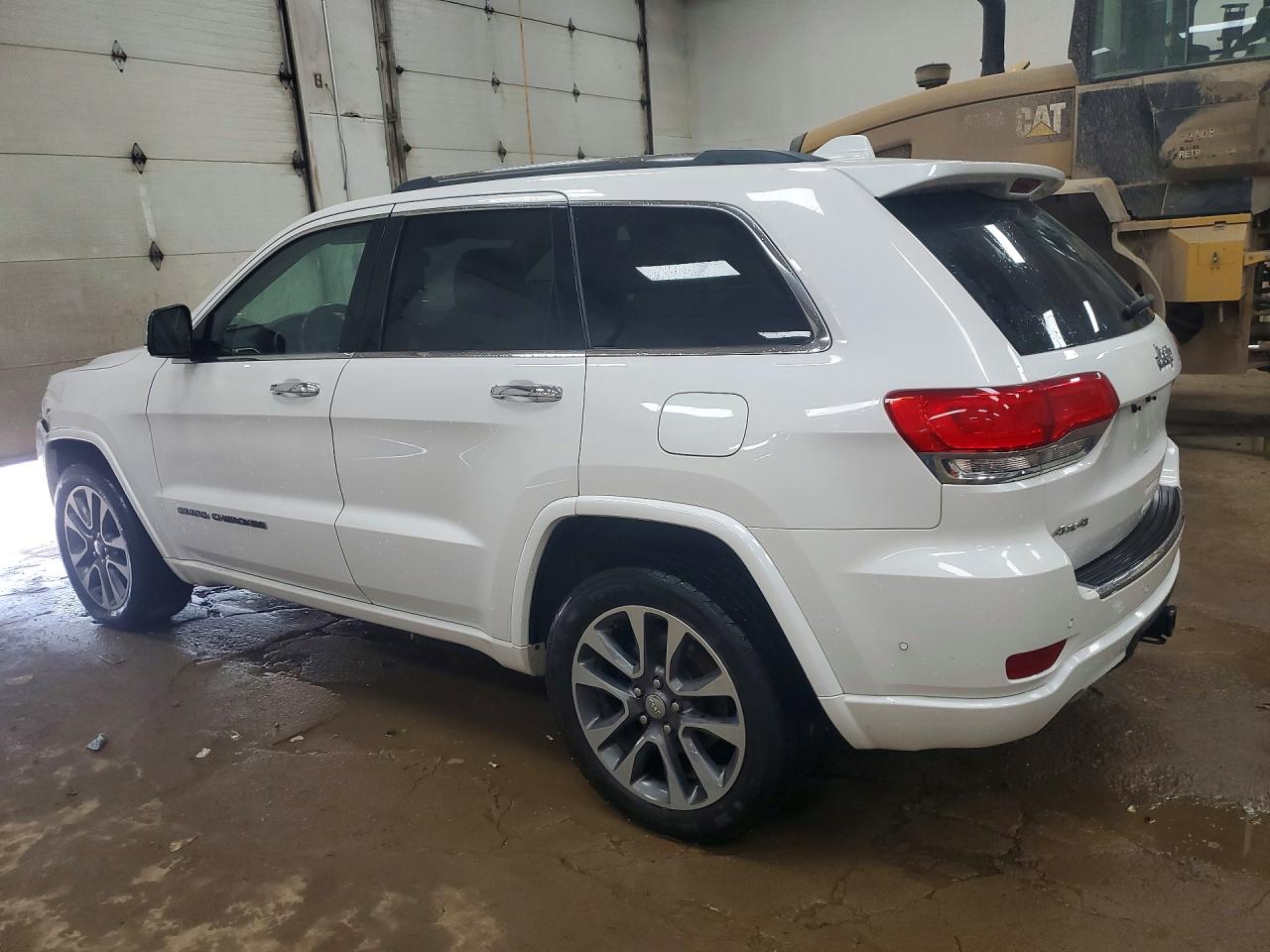 2017 JEEP GRAND CHEROKEE OVERLAND — снимка 2