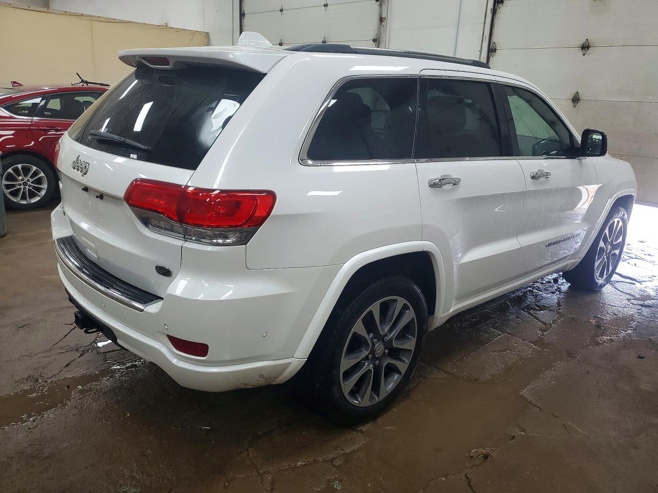 2017 JEEP GRAND CHEROKEE OVERLAND — снимка 3