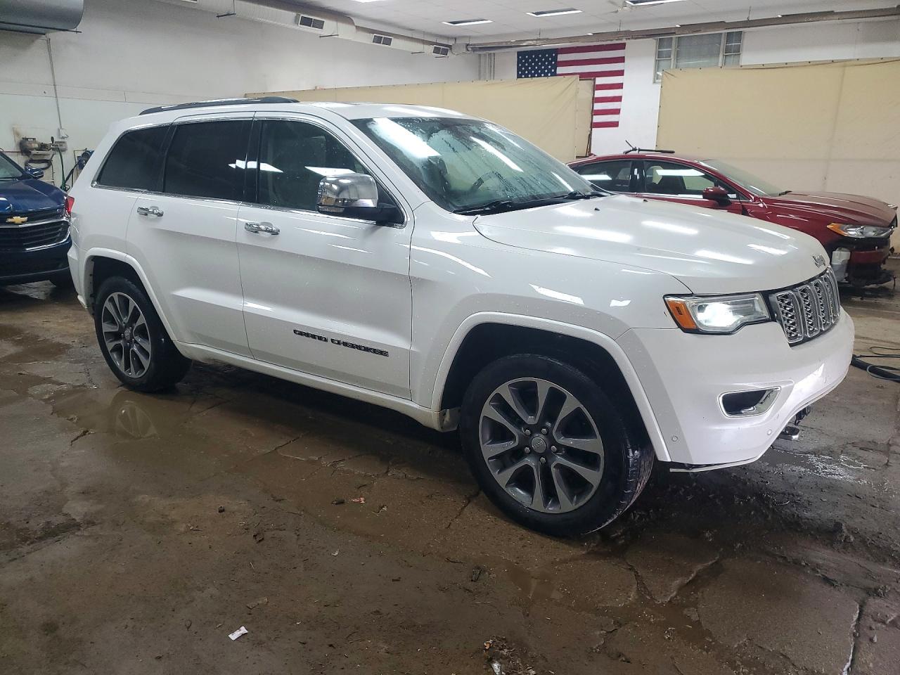 2017 JEEP GRAND CHEROKEE OVERLAND — снимка 4