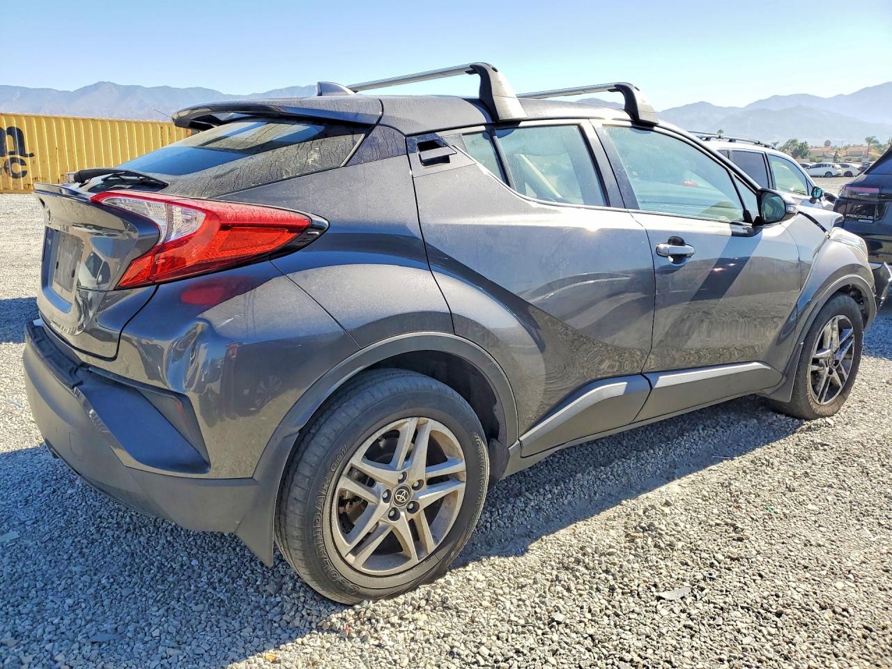 2021 TOYOTA C-HR — снимка 3