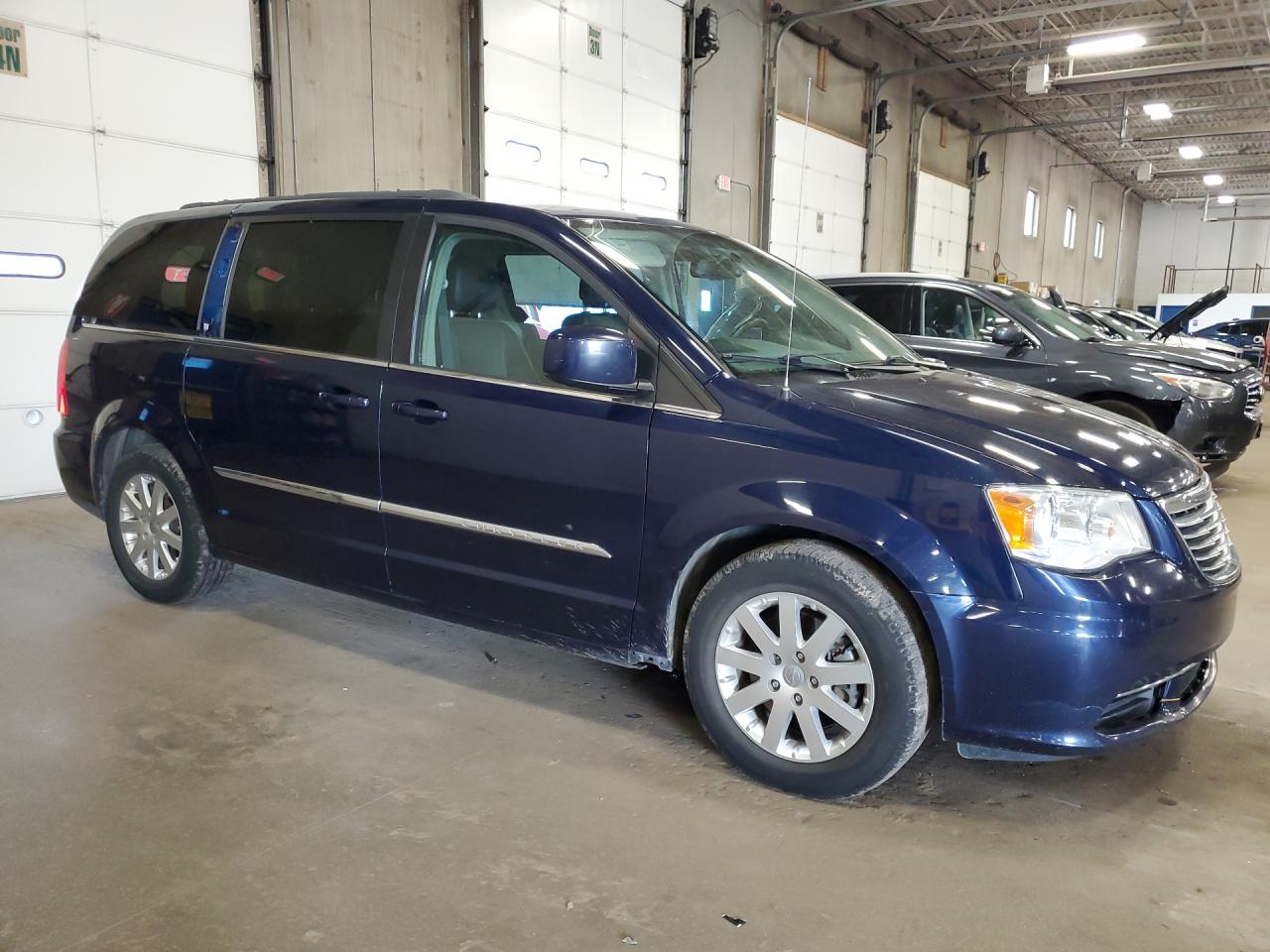 2015 CHRYSLER TOWN & COUNTRY TOURING — снимка 4