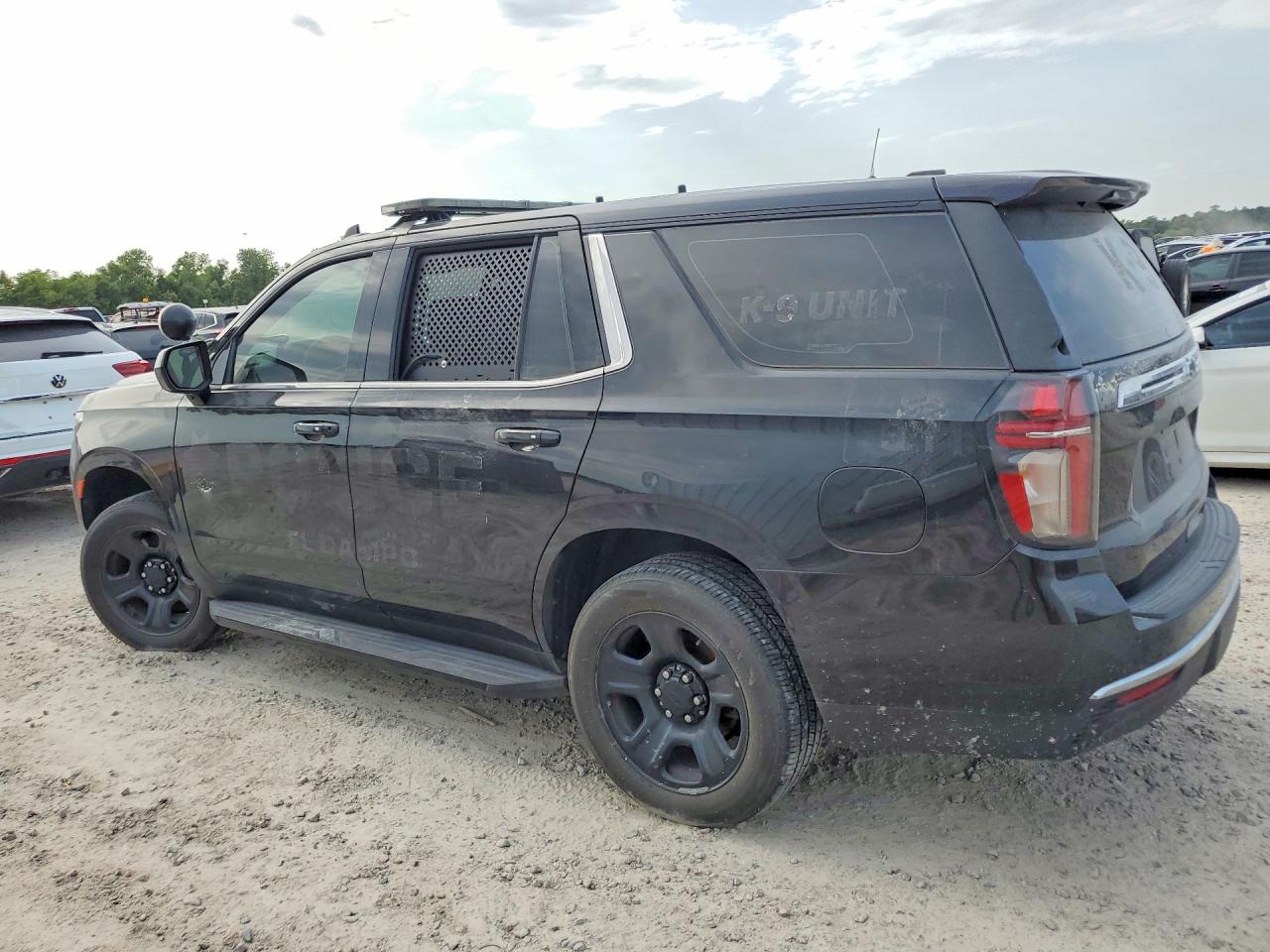 2022 CHEVROLET TAHOE C1500 — снимка 2