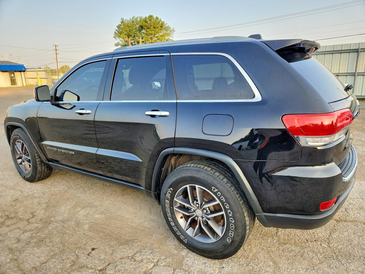 2017 JEEP GRAND CHEROKEE LIMITED — снимка 2