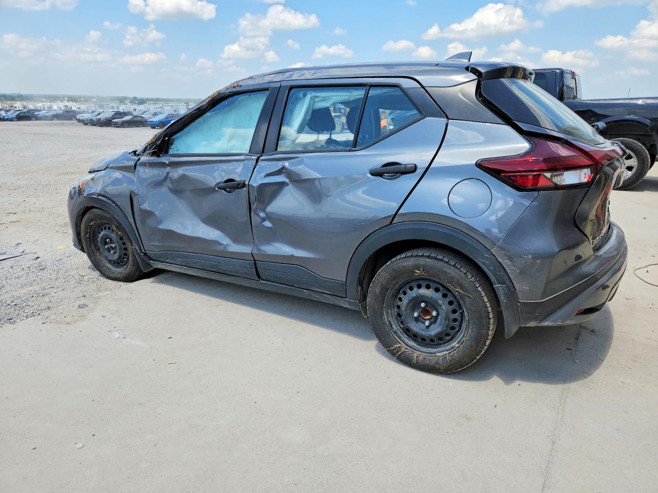 2022 NISSAN KICKS S — снимка 2