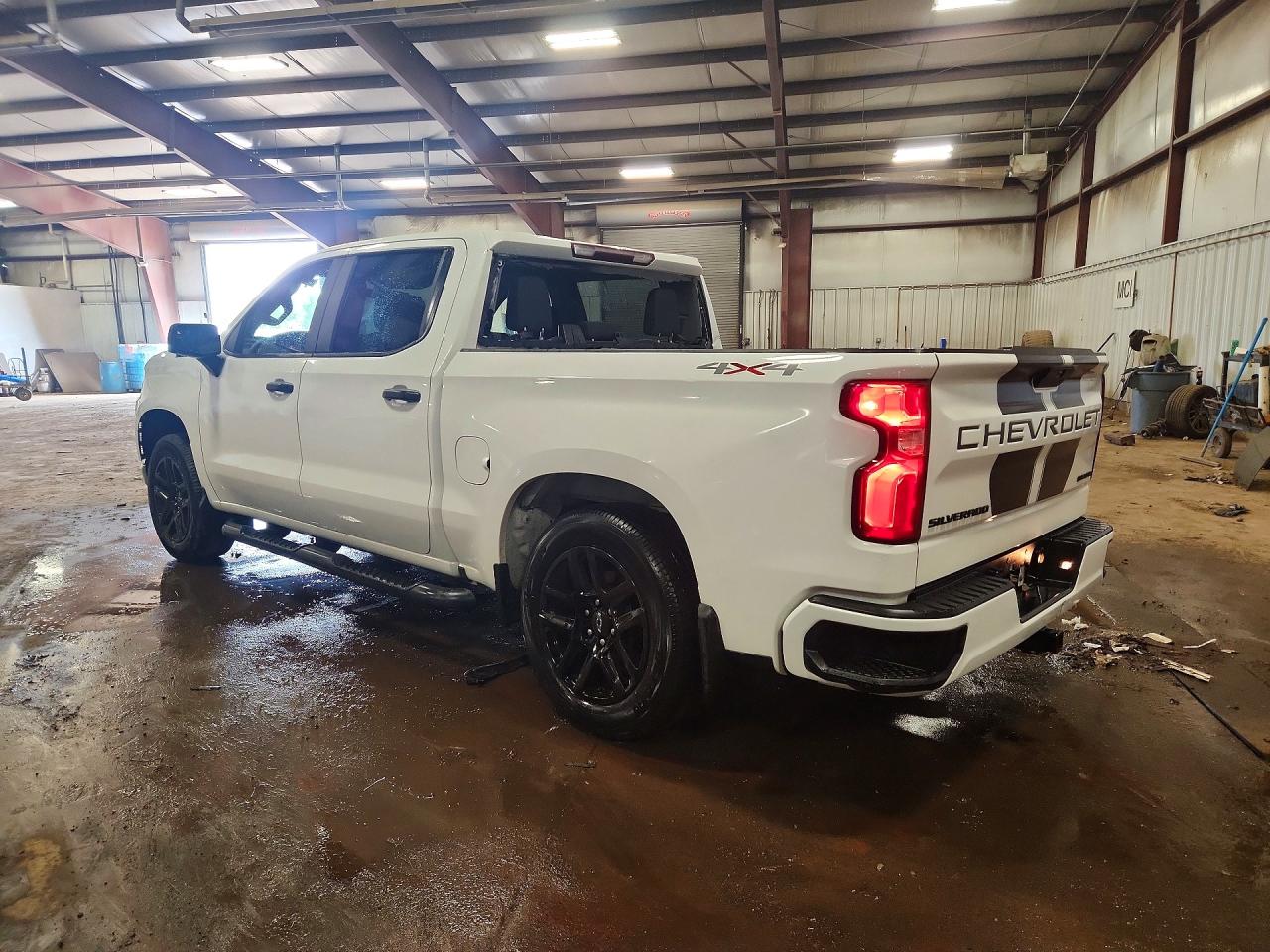 2021 CHEVROLET SILVERADO K1500 CUSTOM — снимка 2