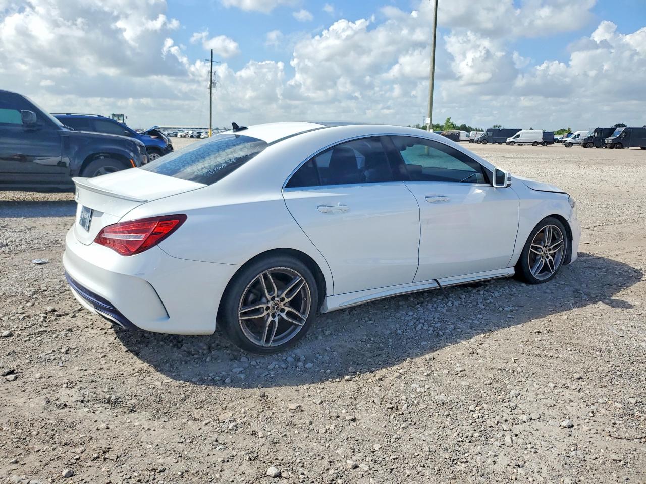 2019 MERCEDES-BENZ CLA 250 — снимка 3