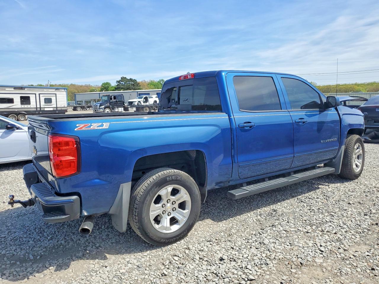 2017 CHEVROLET SILVERADO K1500 LT — снимка 3
