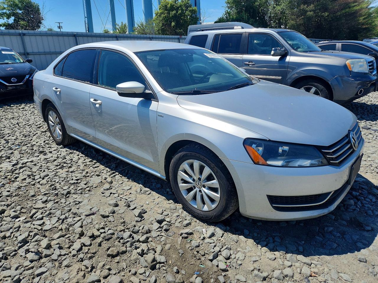 2015 VOLKSWAGEN PASSAT S — снимка 4