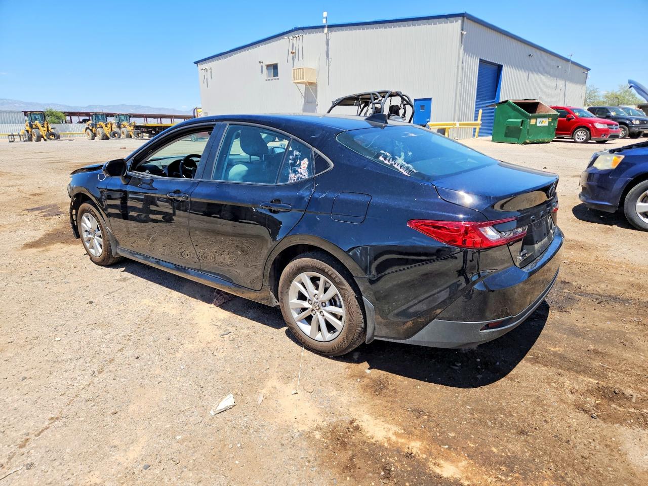 2025 TOYOTA CAMRY LE — снимка 2