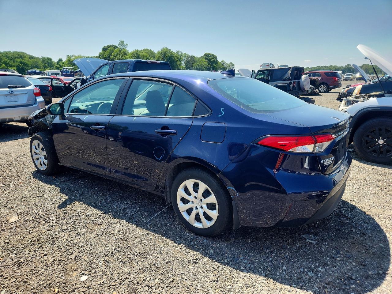 2025 TOYOTA COROLLA LE — снимка 2