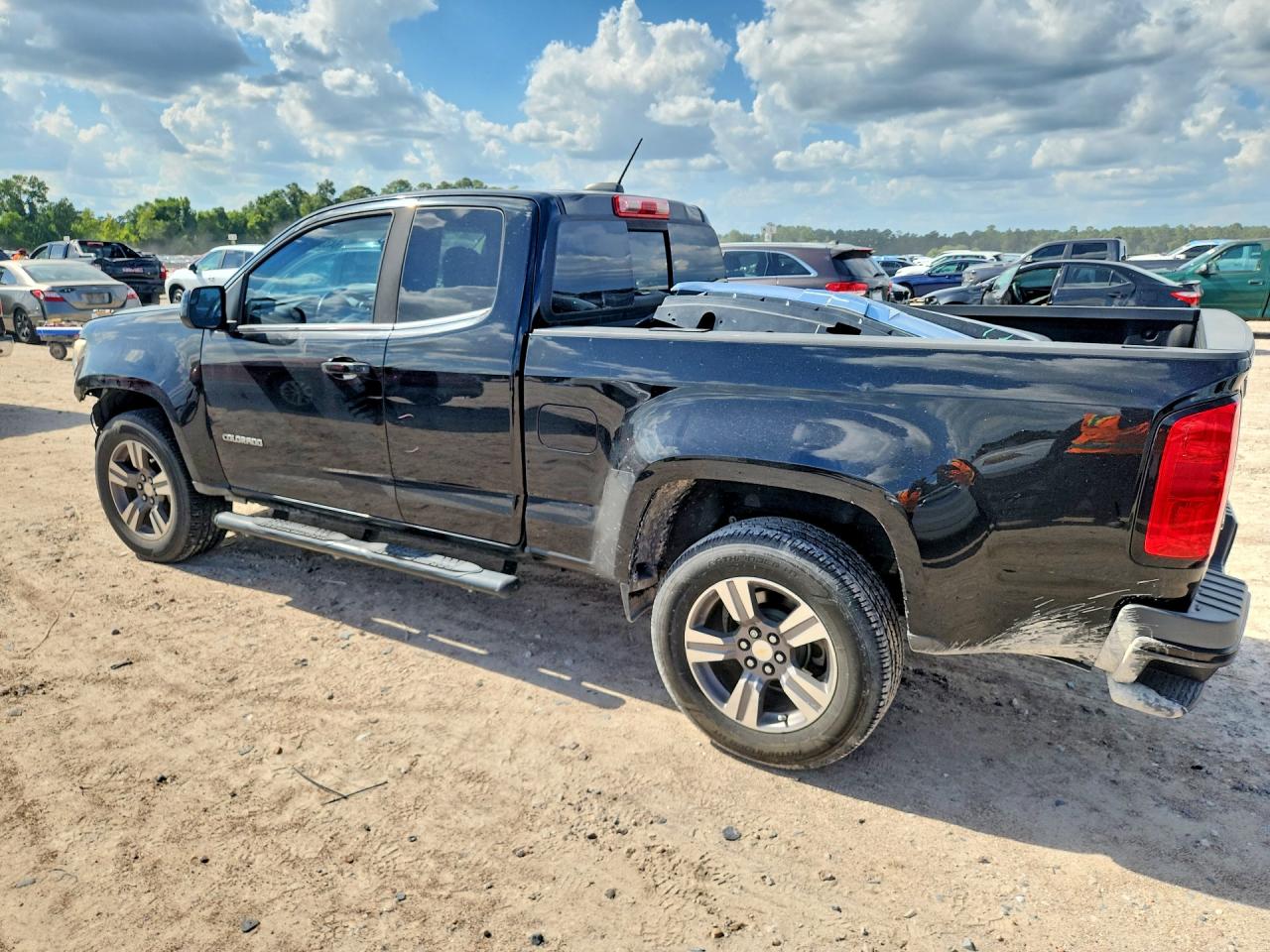 2017 CHEVROLET COLORADO LT — снимка 2