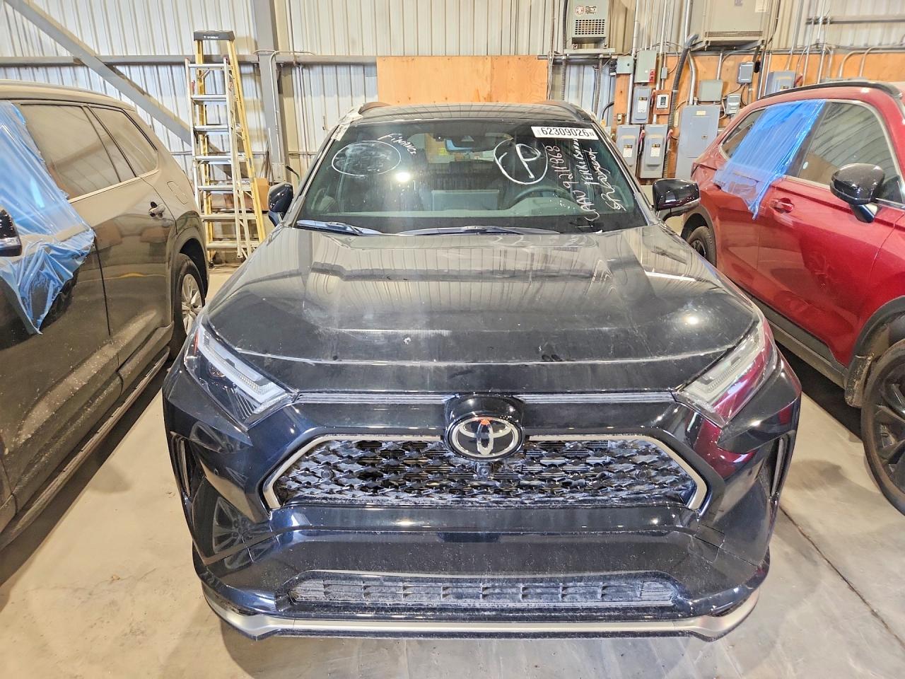 2025 TOYOTA RAV4 XSE — снимка 5
