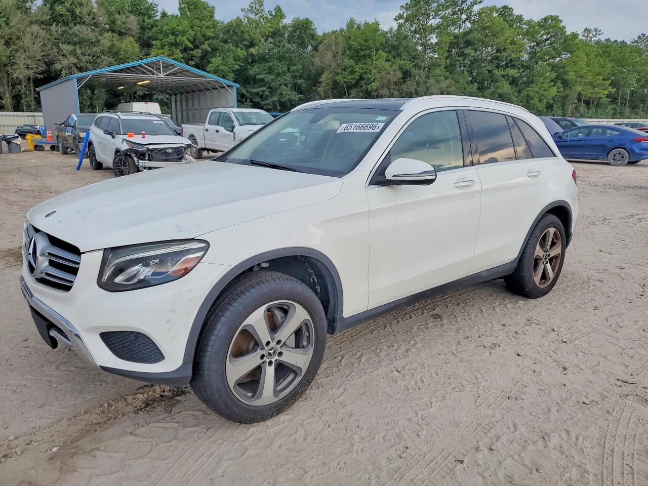 2019 MERCEDES-BENZ GLC 300