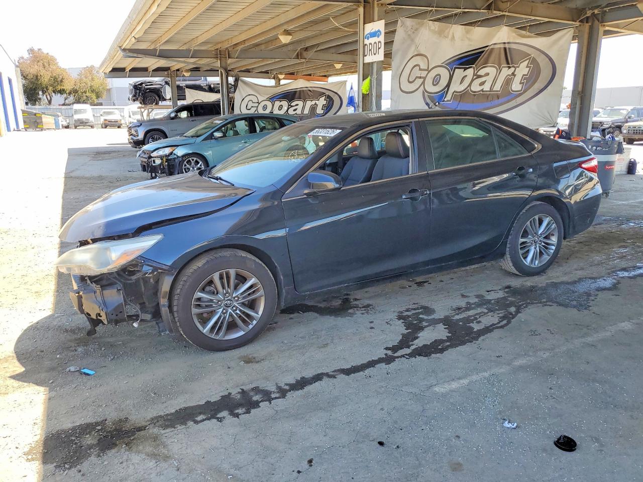 2017 TOYOTA CAMRY SE