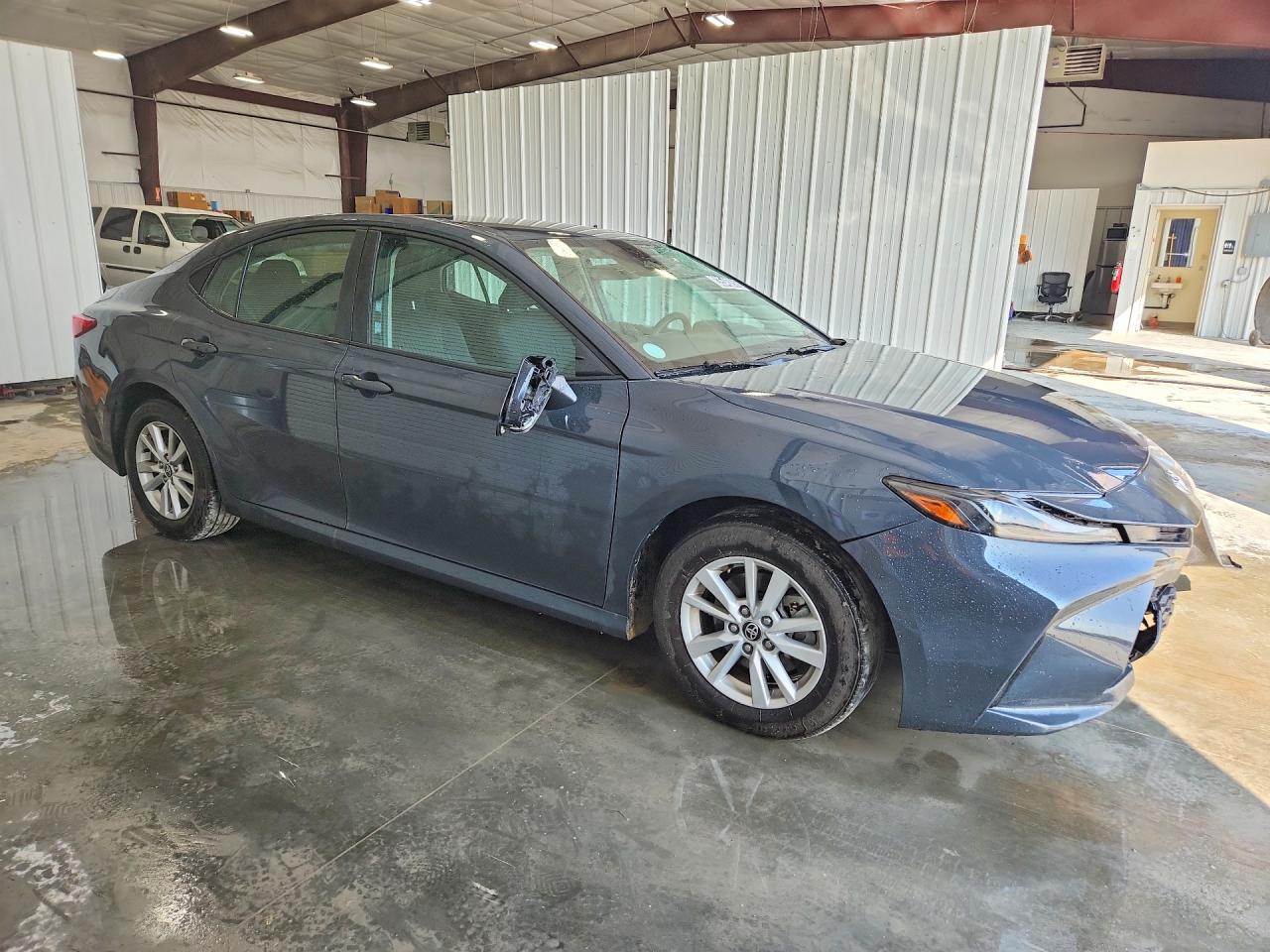 2026 TOYOTA CAMRY LE — снимка 4