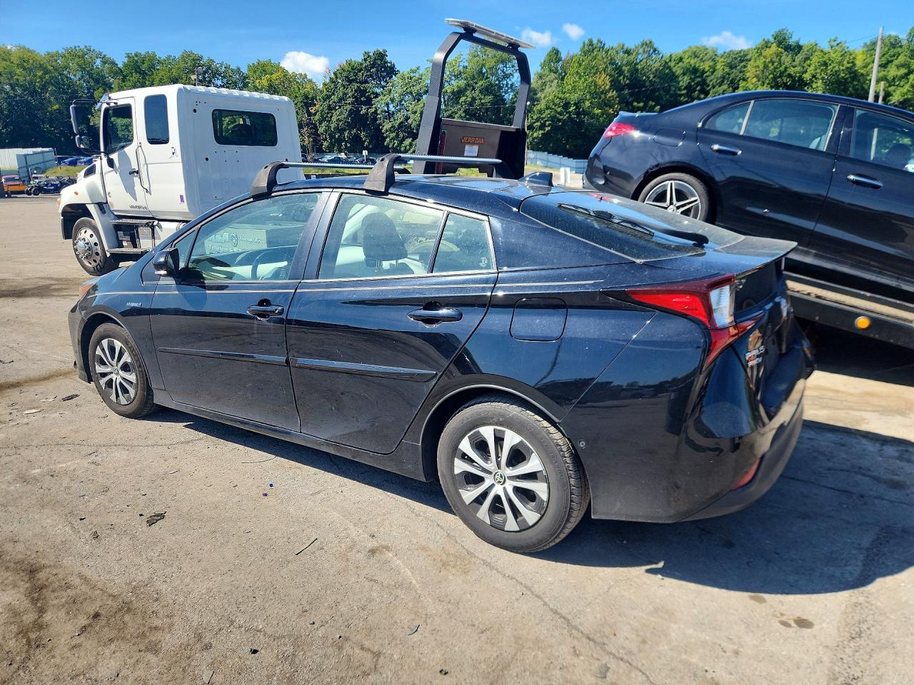 2022 TOYOTA PRIUS XLE AWD-E — снимка 2