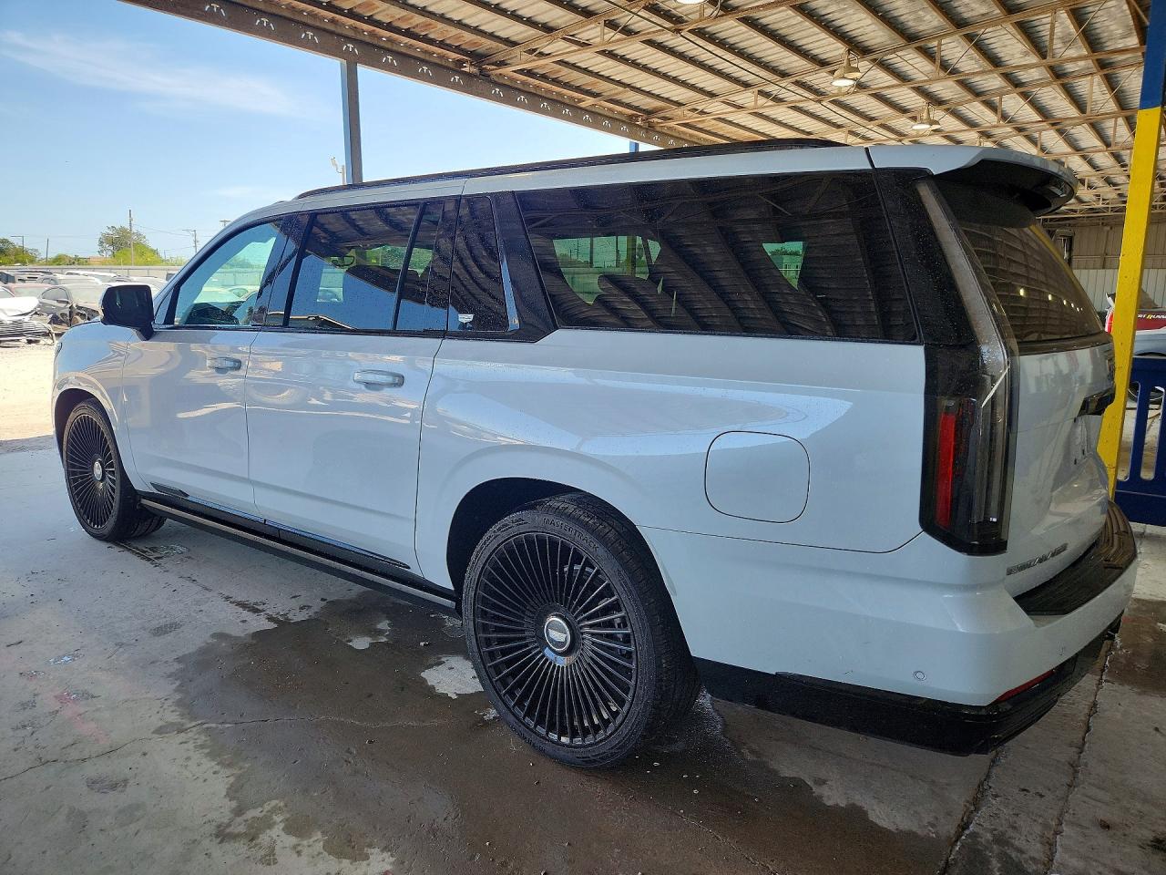 2026 CADILLAC ESCALADE ESV SPORT — photo 2