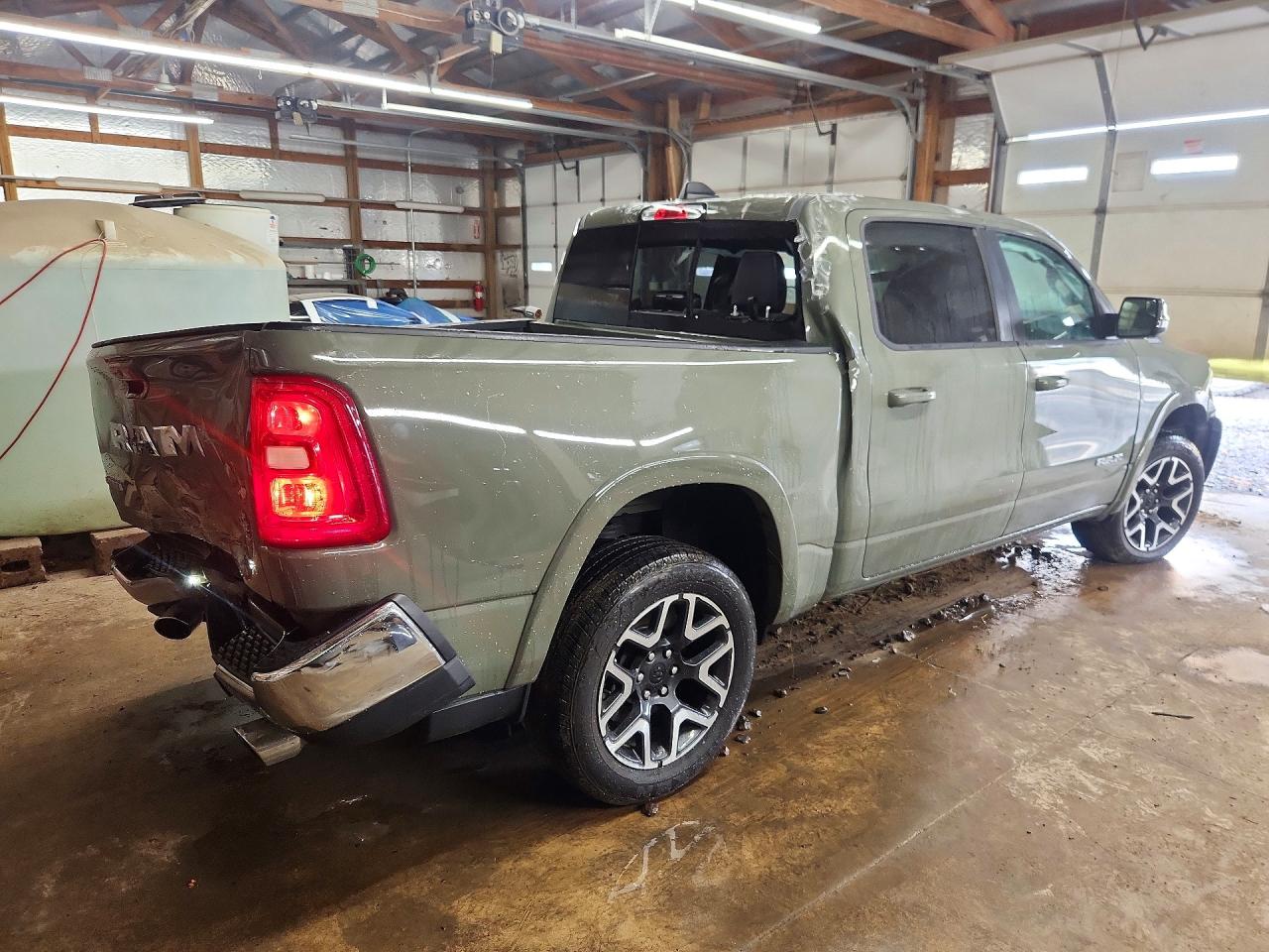 2026 RAM 1500 LARAMIE — photo 3