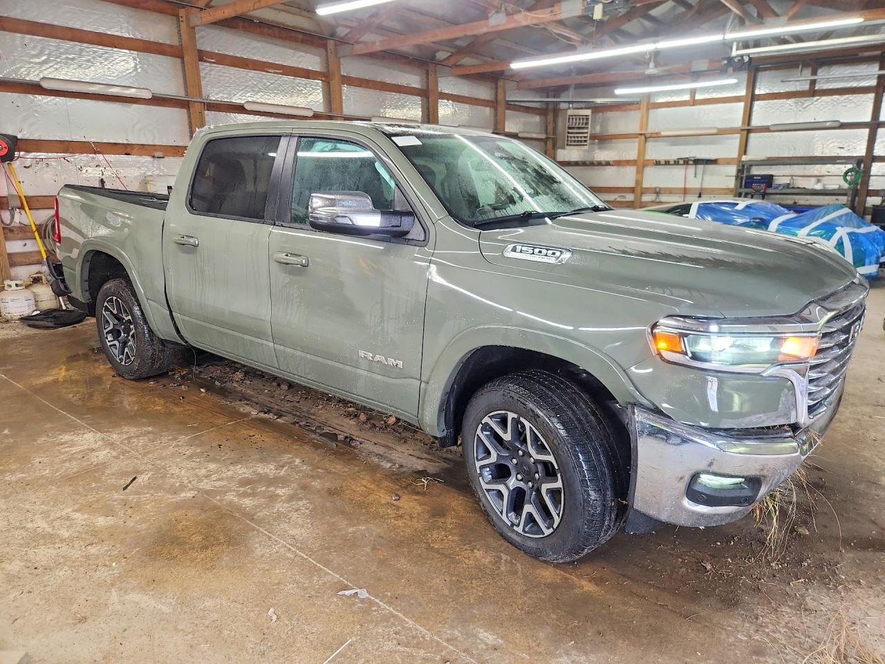 2026 RAM 1500 LARAMIE — photo 4
