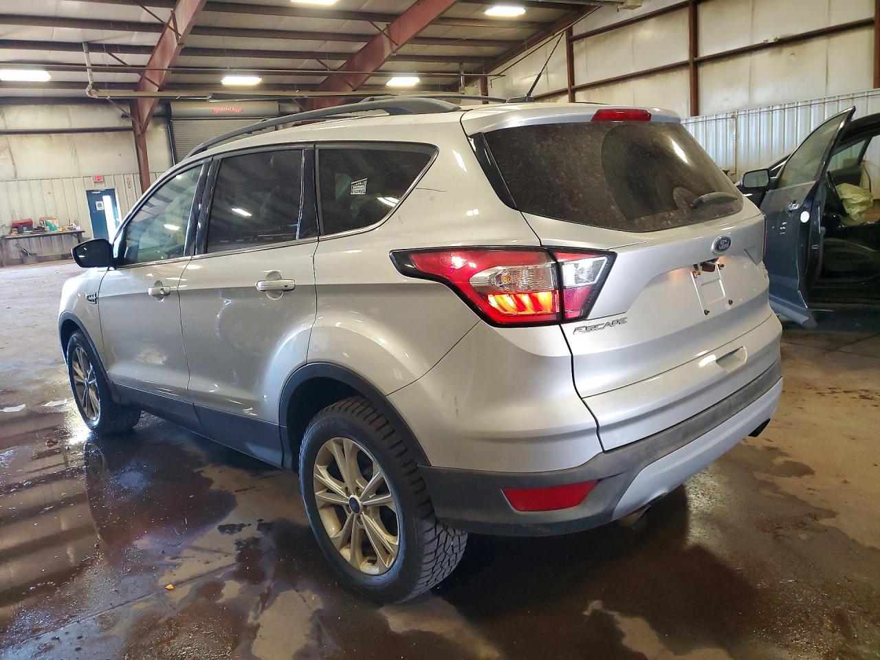 2018 FORD ESCAPE SE — снимка 2