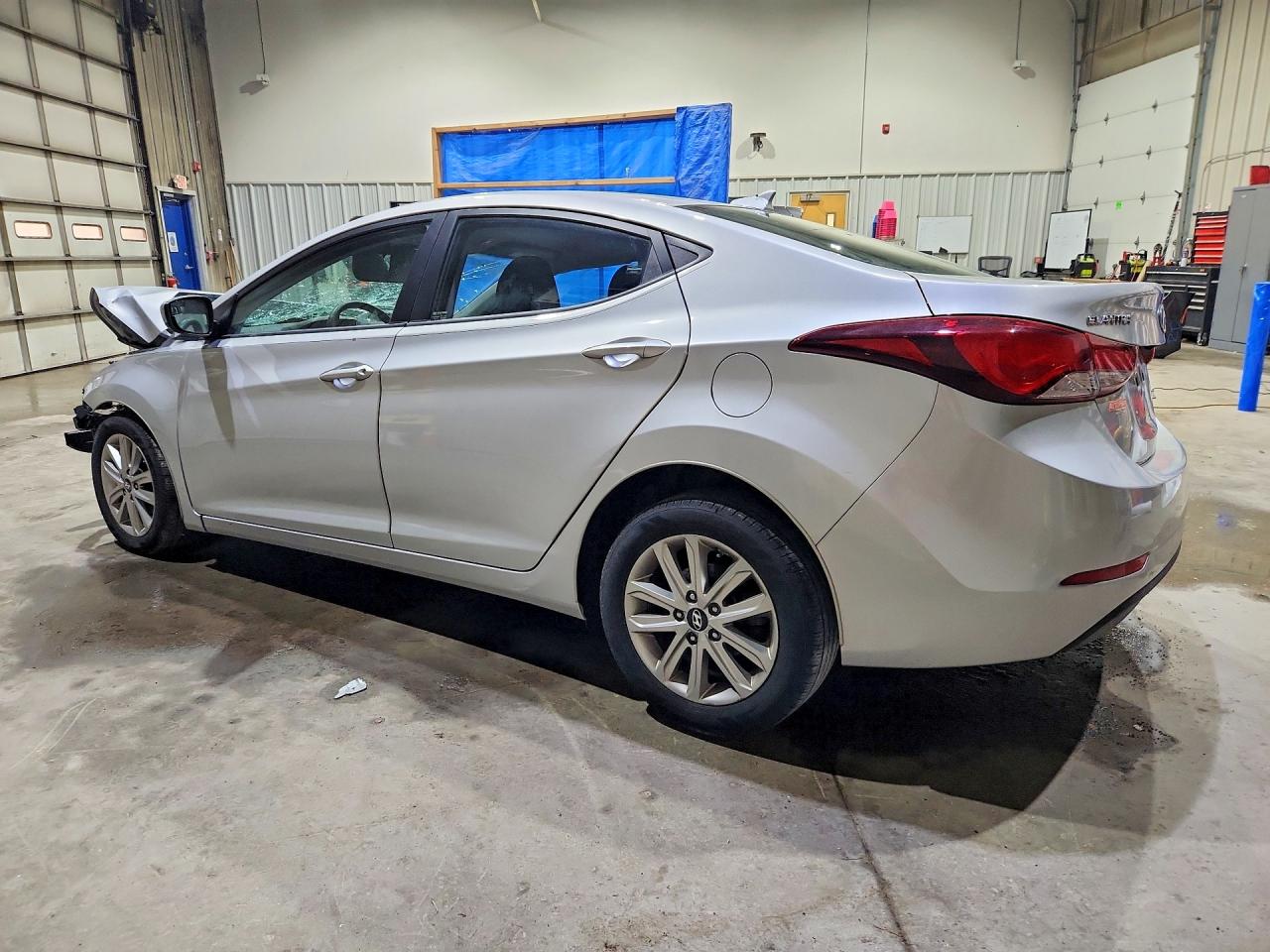 2016 HYUNDAI ELANTRA SE — снимка 2