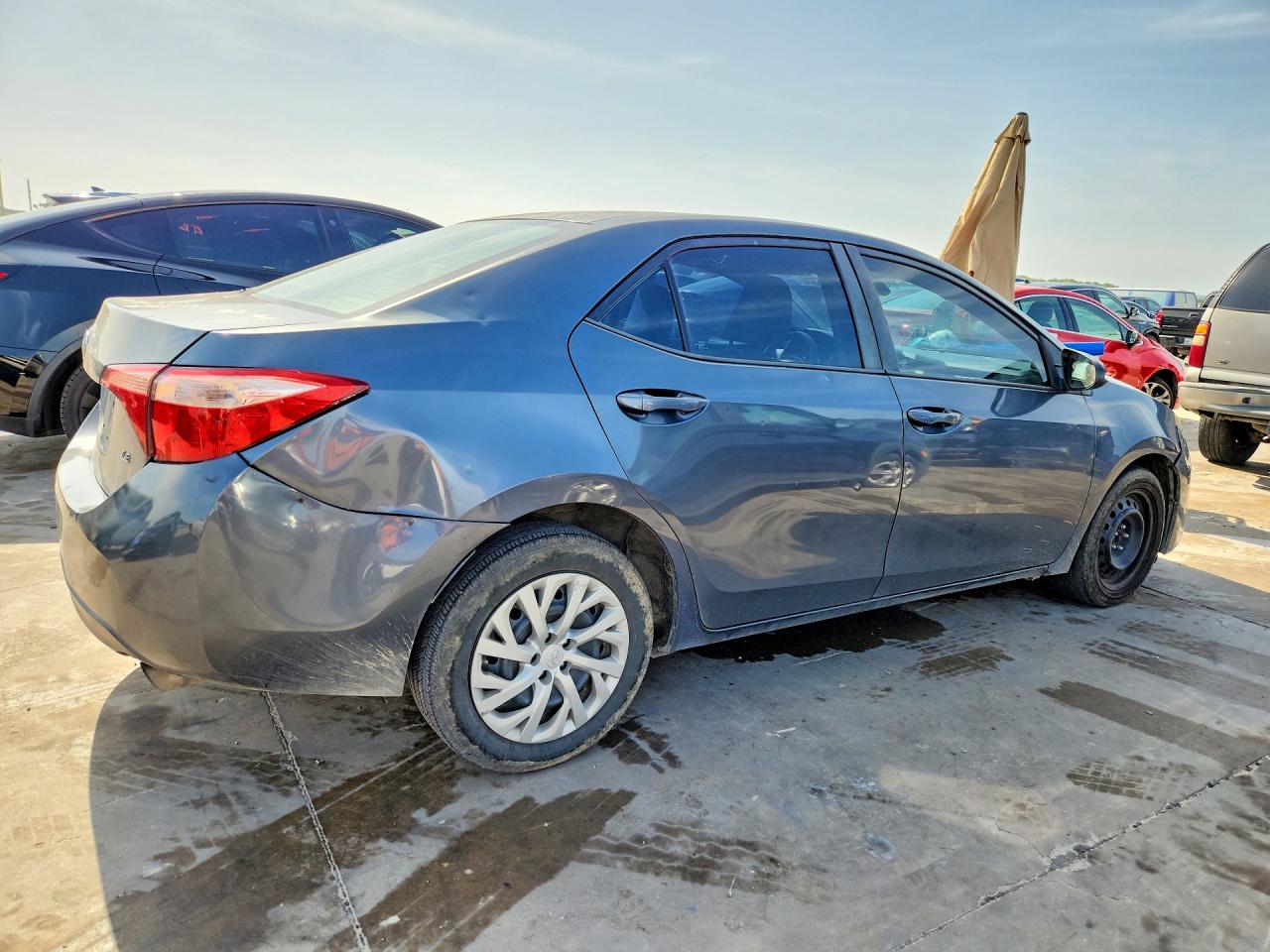 2017 TOYOTA COROLLA LE — снимка 3