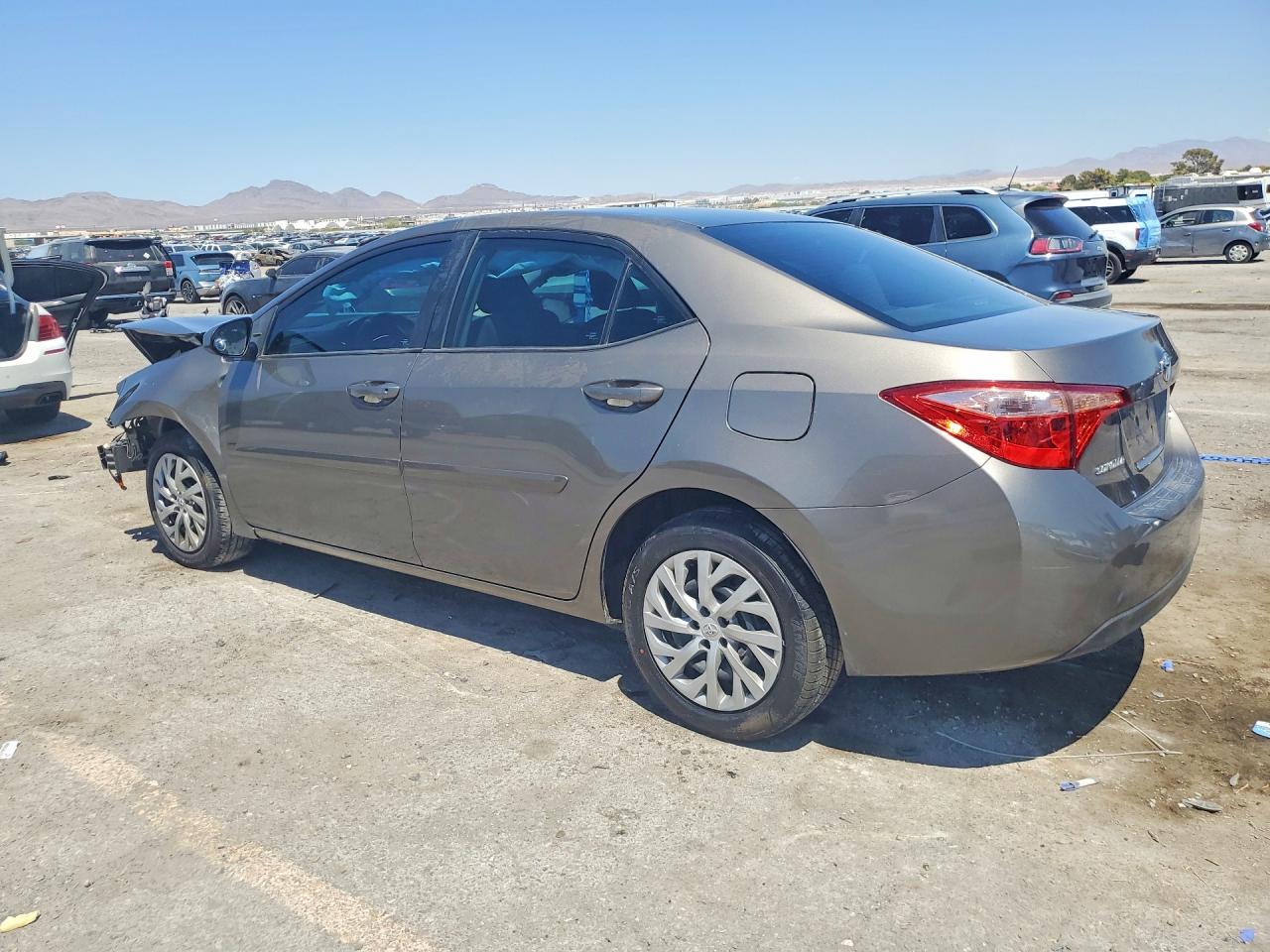2018 TOYOTA COROLLA LE — снимка 2