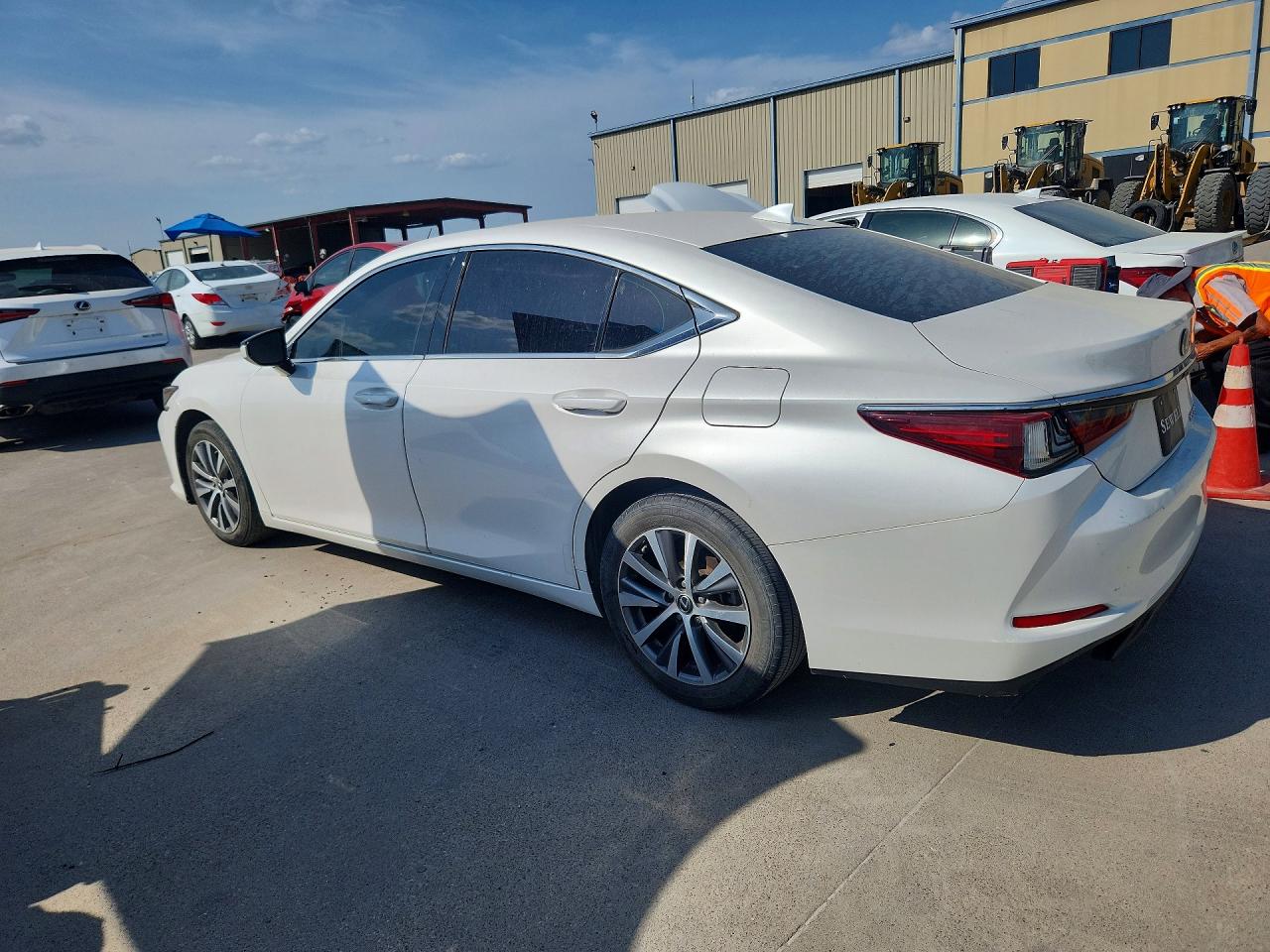 2019 LEXUS ES 350 — снимка 2
