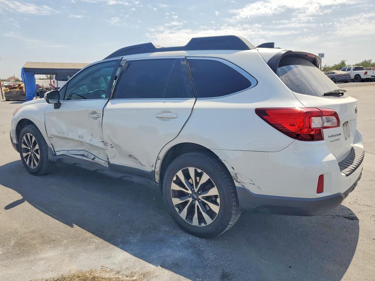 2017 SUBARU OUTBACK 3.6R LIMITED — снимка 2
