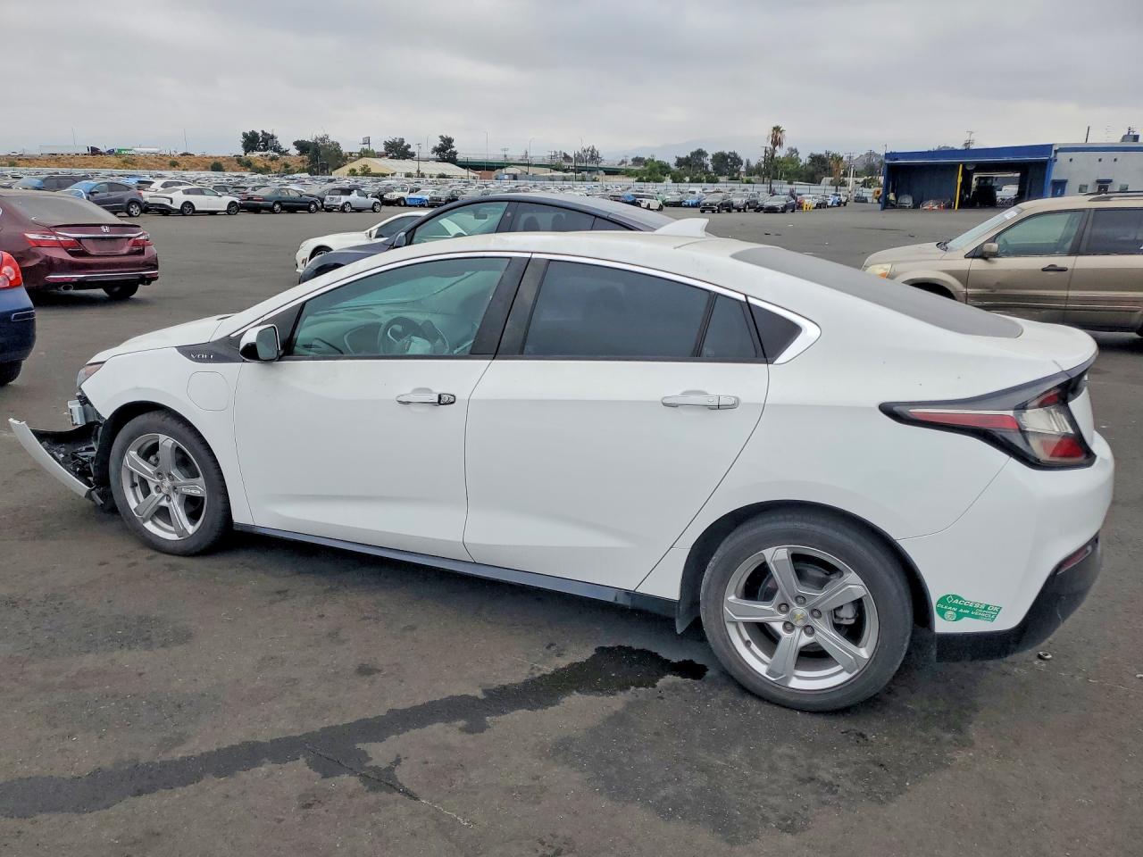 2017 CHEVROLET VOLT LT — снимка 2