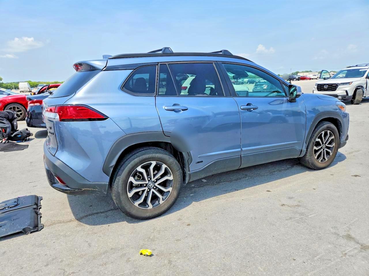 2023 TOYOTA COROLLA CROSS HYBRID SE — снимка 3