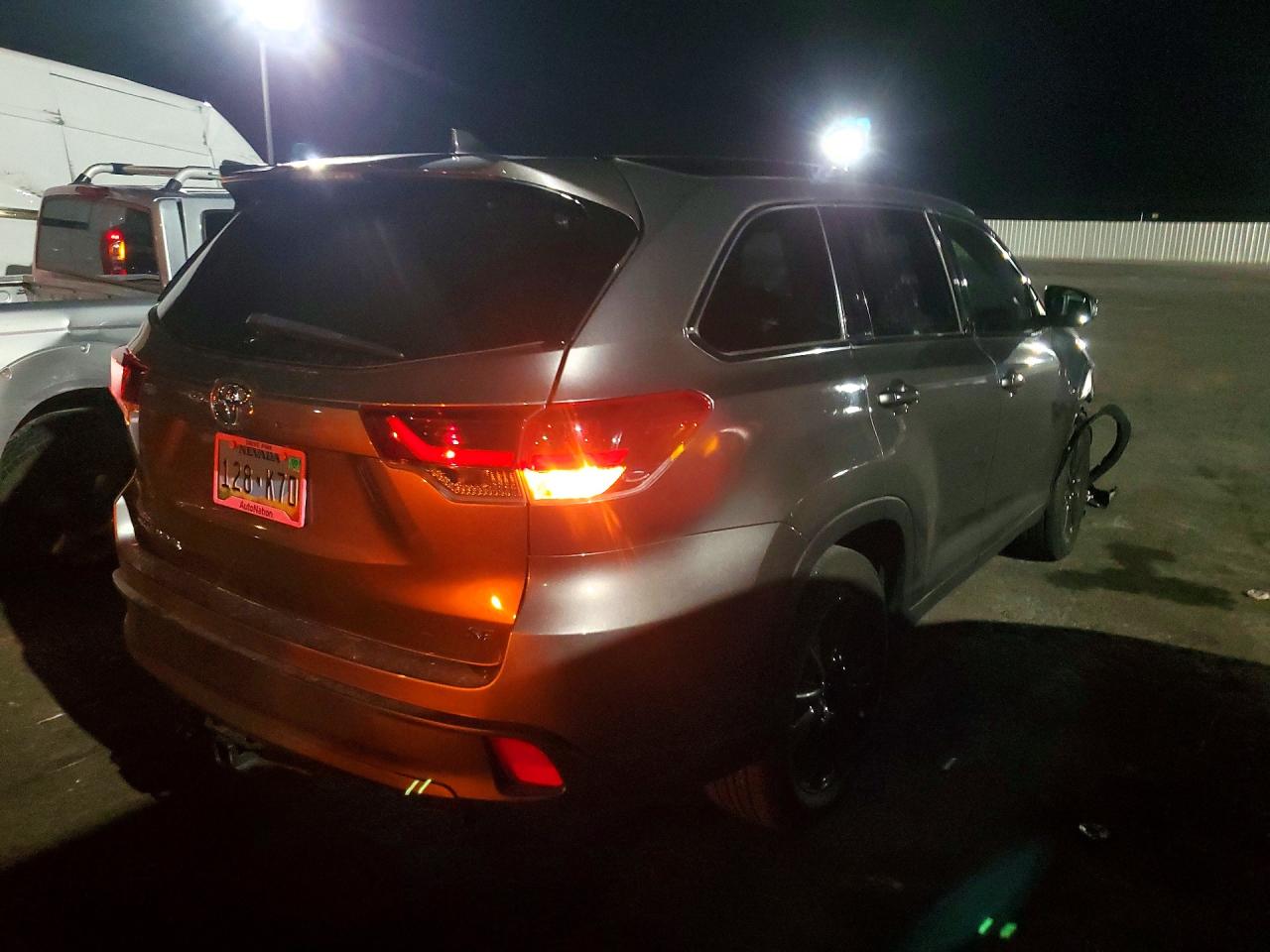 2019 TOYOTA HIGHLANDER SE — снимка 3