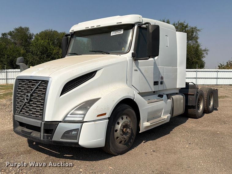 2019 VOLVO VNL