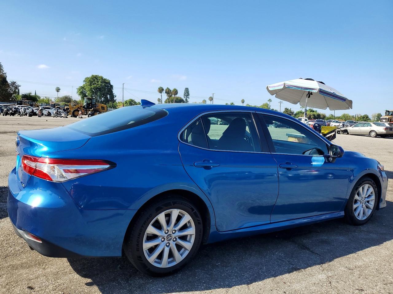 2020 TOYOTA CAMRY LE — снимка 3