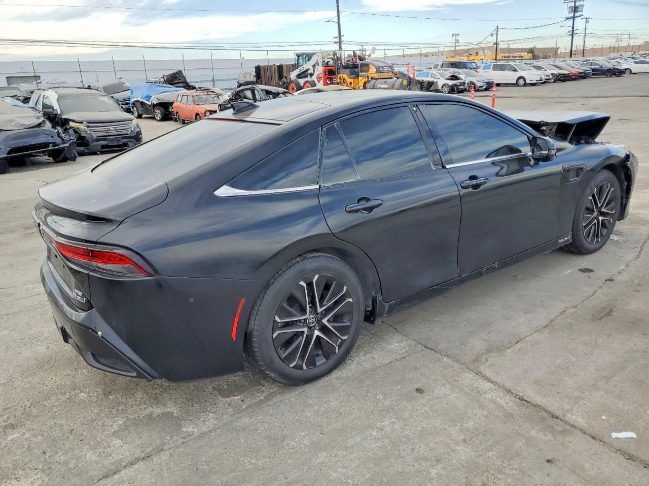 2023 TOYOTA MIRAI XLE — снимка 3